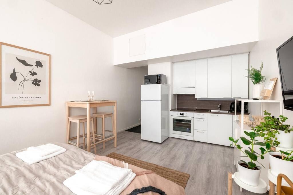 2Ndhomes Modern Studio With Central Location 헬싱키 외부 사진